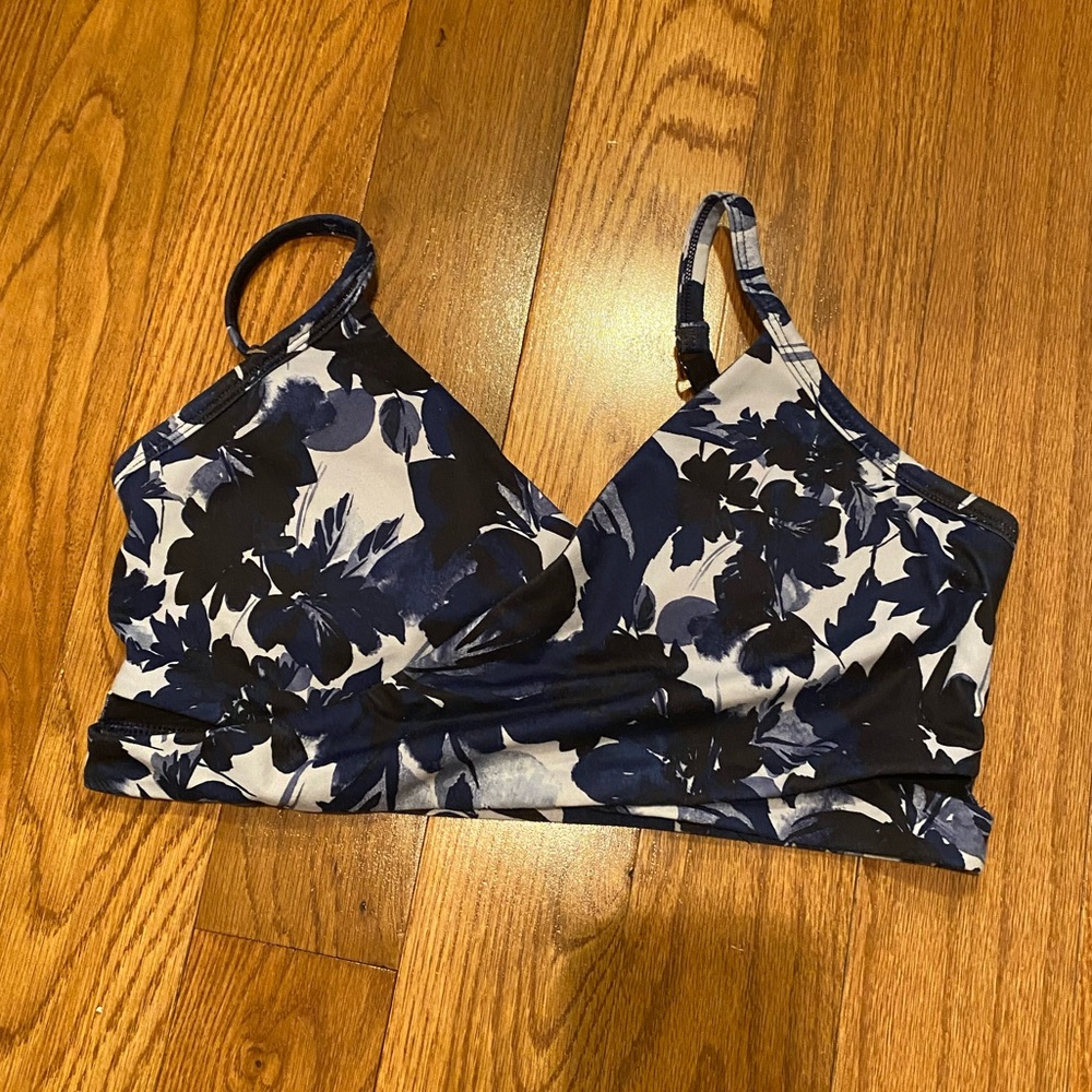 Fabletics Sports Bra